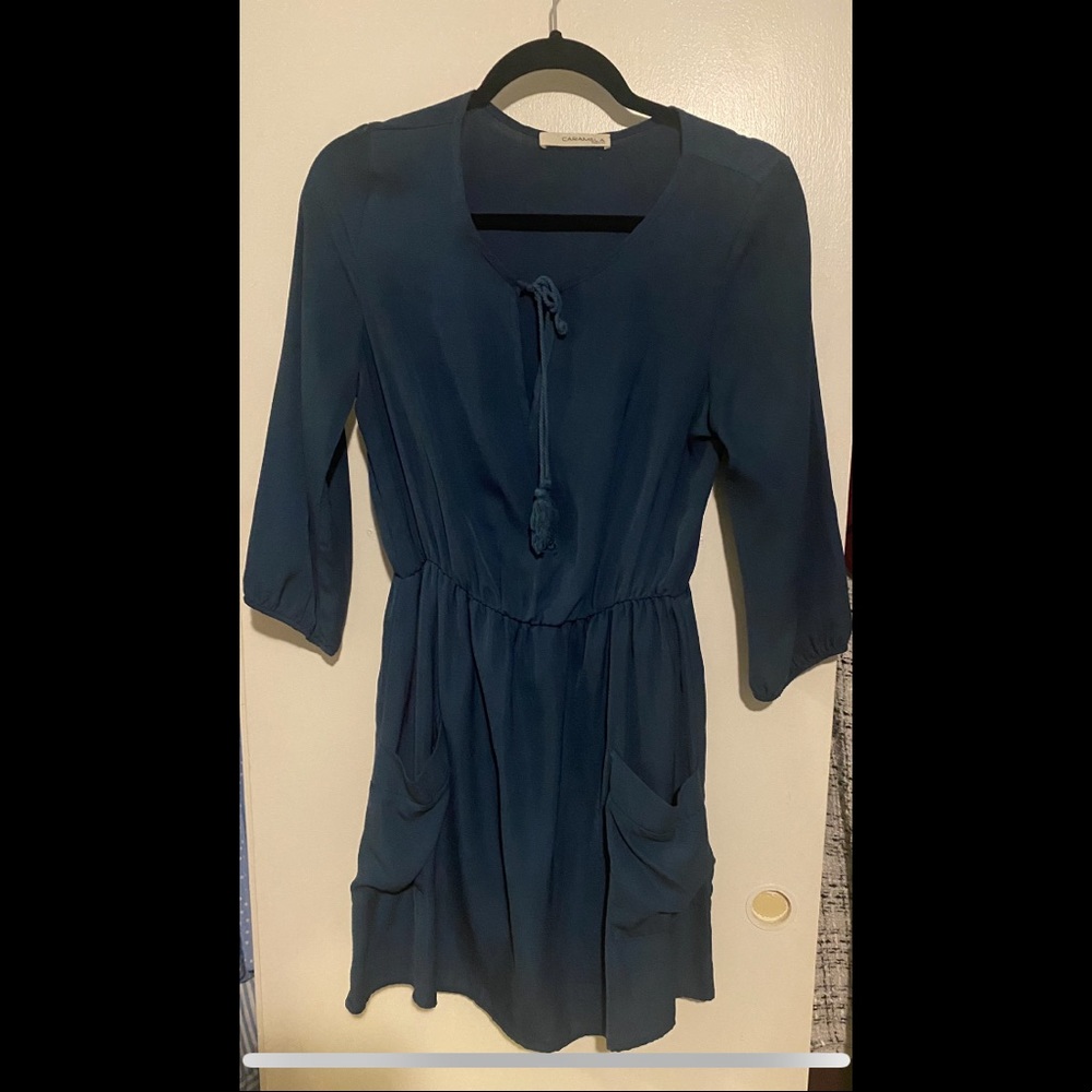 Women’s casual dress, with pockets!